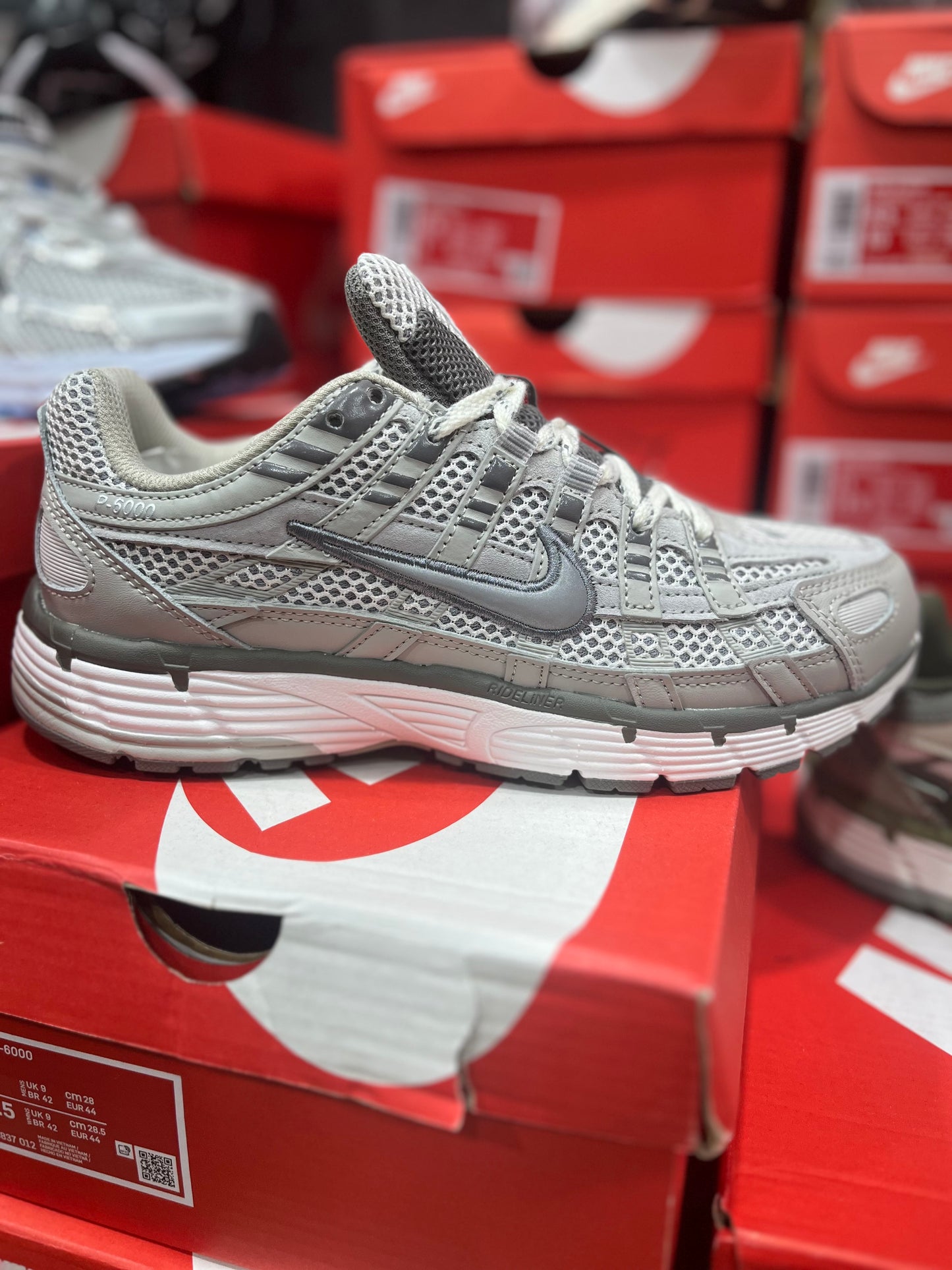 NIKE P-6000 “LIGHT IRON”