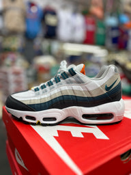 Nike air max 95”Black/White/Gray