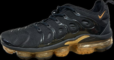 Nike Air VaporMax Plus "Black & Gold"