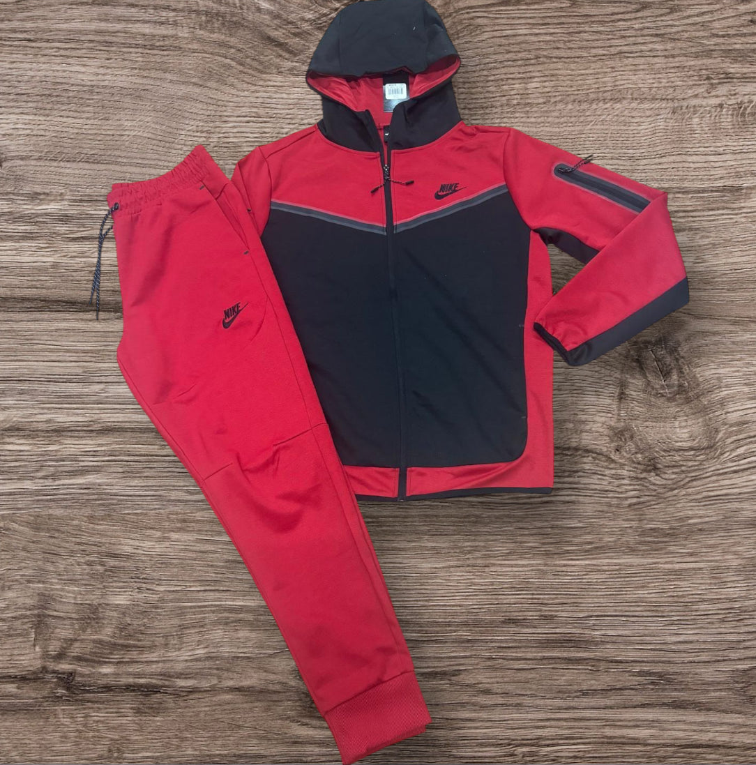 Nike Unisex sweat suits W/hoodie