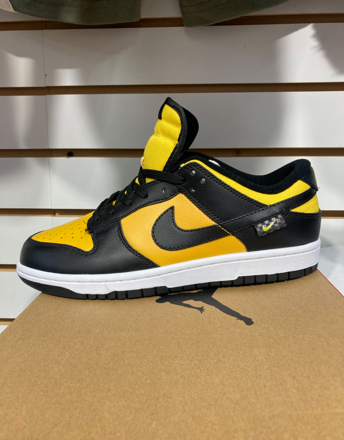 Nike Dunk Low "Reverse Goldenrod"
