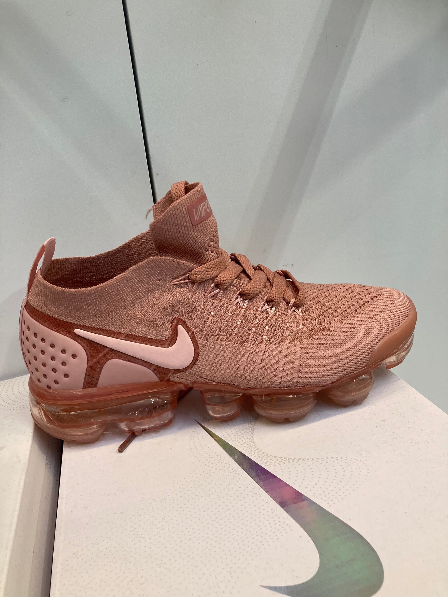 Nike Air VaporMax Flyknit Rusty Pink