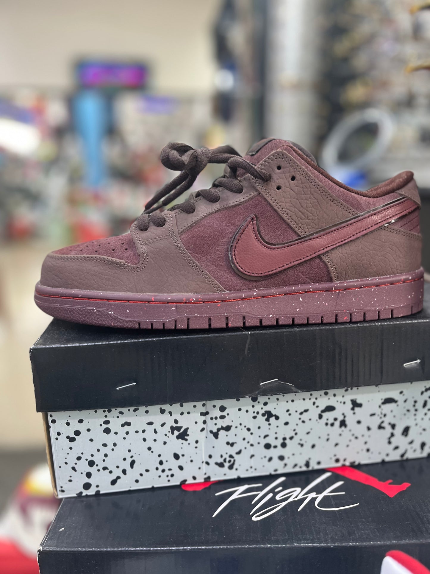 NIKE SB DUNK LOVE CITY OF LOVE*****