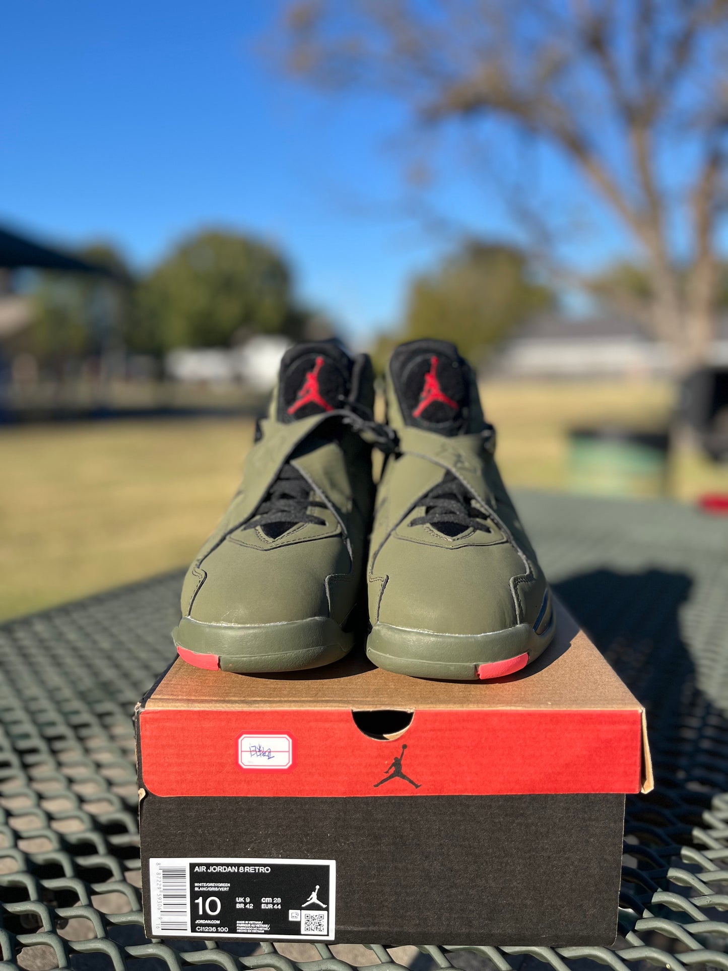 Nike Air Jordan Retro 8 “Take Flight”