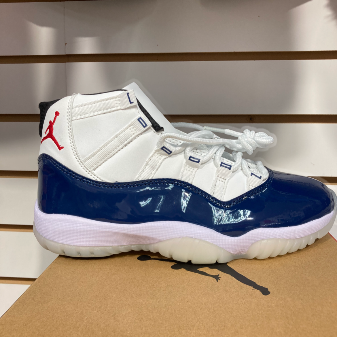 Air Jordan 11 "Rare Air"