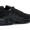 "NIKE AIR MAX PLUS"